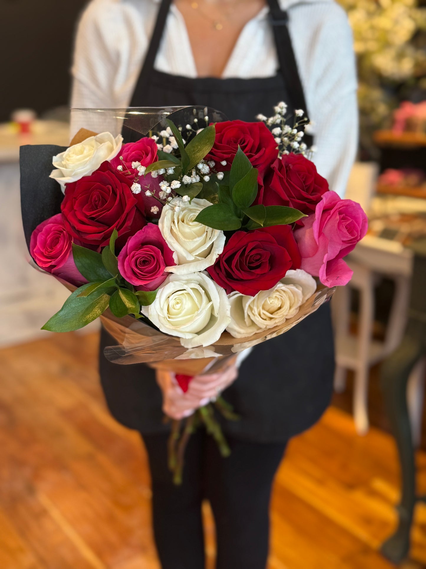 Valentine's Day Sweethearts- Dozen Roses