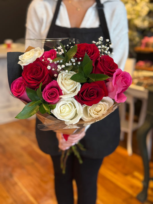 Valentine's Day Sweethearts- Dozen Roses